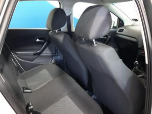 Volkswagen Polo Vivo hatch 1.6 Highline - Image 22