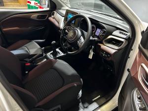 Suzuki Fronx 1.5 GL manual - Image 9