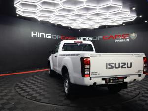 Isuzu D-Max Gen 6 250 single cab Fleetside safety - Image 2