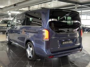 Mercedes-Benz V-Class V300d Exclusive - Image 14