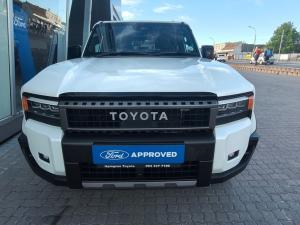 Toyota Land Cruiser Prado 2.8GD VX-R First Edition - Image 3