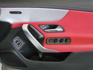 Mercedes-Benz CLA CLA200 AMG Line - Image 17