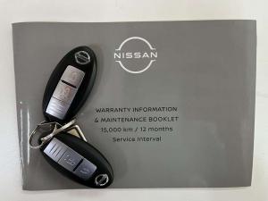 Nissan Navara 2.5DDTI LE/LE Plus automatic D/C - Image 15