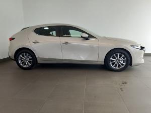 Mazda Mazda3 sedan 1.5 Dynamic auto - Image 4
