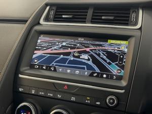 Jaguar E-Pace P250 AWD R-Dynamic HSE - Image 12