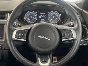 Jaguar E-Pace P250 AWD R-Dynamic HSE - Image 8