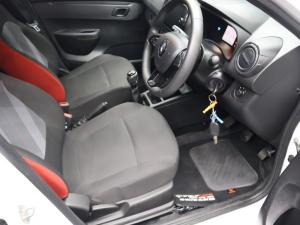 Renault Kwid 1.0 Techno manual - Image 9