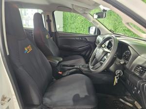 Isuzu D-Max 1.9TD double cab L auto - Image 14