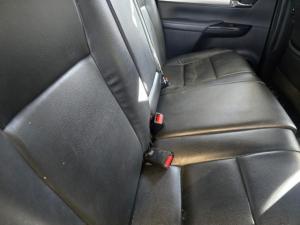 Toyota Hilux 2.8GD-6 double cab Raider auto - Image 15