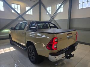 Toyota Hilux 2.8GD-6 double cab Raider auto - Image 8