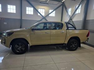 Toyota Hilux 2.8GD-6 double cab Raider auto - Image 9