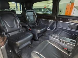 Mercedes-Benz V-Class V250d Avantgarde AMG Line - Image 15