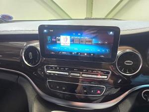 Mercedes-Benz V-Class V250d Avantgarde AMG Line - Image 17