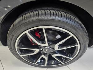 Mercedes-Benz V-Class V250d Avantgarde AMG Line - Image 25