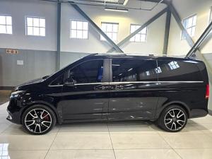 Mercedes-Benz V-Class V250d Avantgarde AMG Line - Image 9
