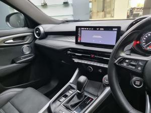 Alfa Romeo Tonale 1.5T Hybrid Speciale - Image 18