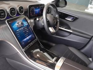 Mercedes-Benz C-Class C200 Avantgarde - Image 13