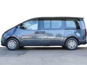 Hyundai Staria 2.2D Executive 9-seater - Image 4