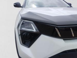 Mahindra XUV 3XO 1.2T AX5L - Image 11