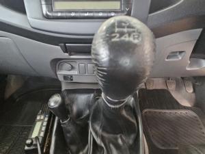 Toyota Hilux 3.0D-4D double cab 4x4 Raider Dakar edition - Image 10