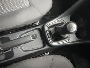 Volkswagen Polo Vivo hatch 1.4 Trendline - Image 9