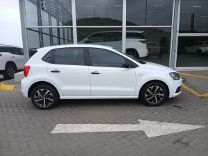 Volkswagen Polo Vivo hatch 1.4 Trendline - Image 3