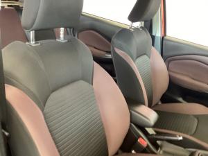 Toyota Starlet Cross 1.5 XS manual - Image 14