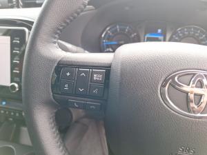 Toyota Hilux 2.8GD-6 double cab Legend auto - Image 9