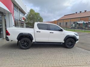 Toyota Hilux 2.8GD-6 double cab Legend auto - Image 3