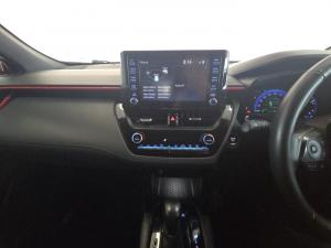 Toyota Corolla Cross 1.8 Hybrid GR-Sport - Image 15