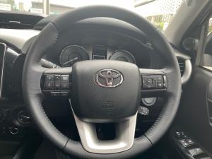 Toyota Hilux 2.8GD-6 double cab 4x4 Raider auto - Image 8