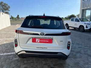 Toyota Urban Cruiser 1.5 XR manual - Image 5