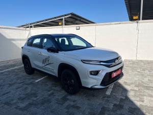 Toyota Urban Cruiser 1.5 XR manual - Image 1