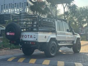Toyota Land Cruiser 79 4.5D-4D V8 double cab LX - Image 2