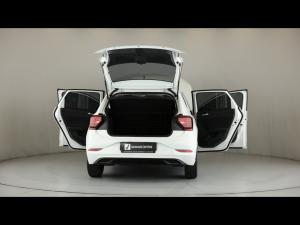 Volkswagen Polo hatch 1.0TSI - Image 11