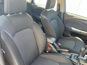 Toyota Urban Cruiser 1.5 XR manual - Image 12