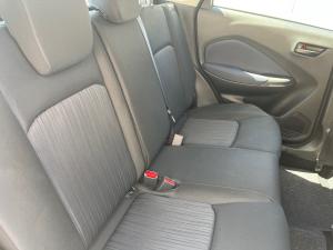 Toyota Urban Cruiser 1.5 XR manual - Image 13