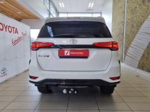 Toyota Fortuner 2.4GD-6 manual - Image 5