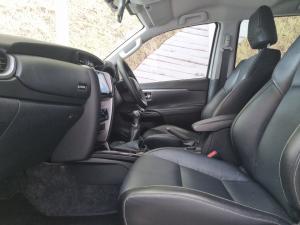 Toyota Fortuner 2.4GD-6 manual - Image 7