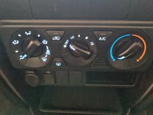 Toyota Fortuner 2.4GD-6 manual - Image 15