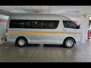 Toyota Hiace 2.5D-4D bus 14-seater GL - Image 3