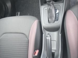 Toyota Starlet Cross 1.5 XS auto - Image 12