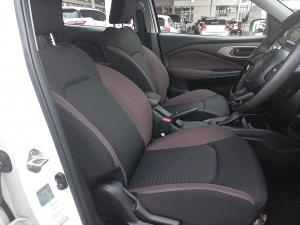 Toyota Starlet Cross 1.5 XS auto - Image 16