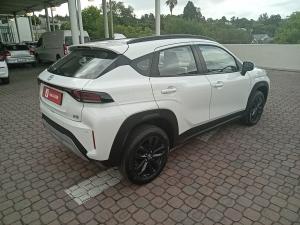 Toyota Starlet Cross 1.5 XS auto - Image 2