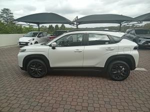 Toyota Starlet Cross 1.5 XS auto - Image 22