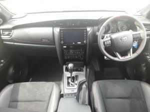 Toyota Fortuner 2.8GD-6 4X4 GR-S automatic - Image 6