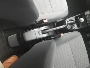 Toyota Vitz 1.0 - Image 11