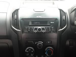 Isuzu D-MAX 250 HO D/C - Image 12