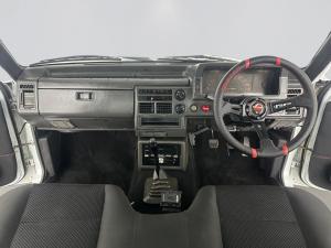 Ford Courier 1800 SWBS/C - Image 9