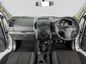 Isuzu D-MAX 250 HO HI-RIDE D/C - Image 10